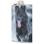Black German Shepherd in snow Duvet Cover フラスク (左)