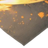 Black Gold Abstract Swirl Modern Moon テーブルクロス (アングル)