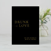 Black & Gold Drunk in Love Wedding Bar Sign 箔招待状 (立ち正面)