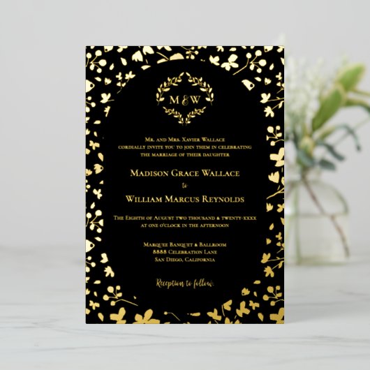 Black & Gold Floral Monogram Elegant Luxe wedding 箔招待状 (立ち正面)