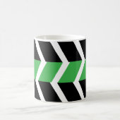 Black Green Chevron Stripe コーヒーマグカップ (中央)