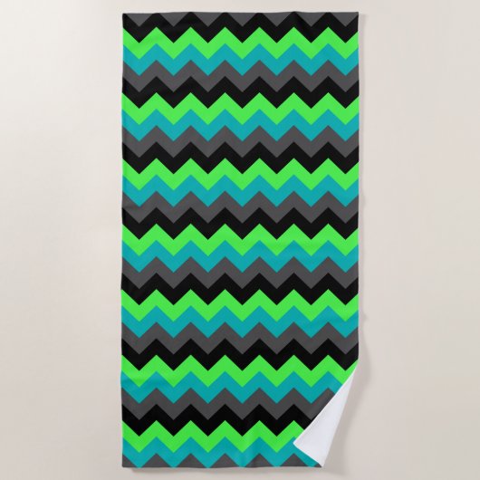 Black Green Ombre Chevrons Beach Towel ビーチタオル (正面)