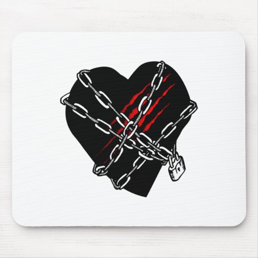 Black Heart Red Chains Cool Gothic Valentines Day  マウスパッド (正面)