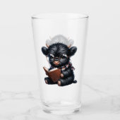 Black Highland Cow Reading A Book タンブラーグラス (正面)