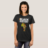 Black History Africa Map African Flag Pride Tシャツ (正面フル)
