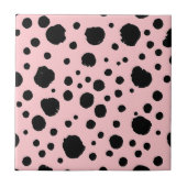 Black Ink Spots Pink Polka Pattern タイル (正面)
