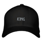 Black KING Name Printed Flexfit Wool Trucker Fit 刺繍入りキャップ (正面)