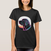 Black Labrador in a Dreamy 80s Retrowave Aesthetic Tシャツ (正面)