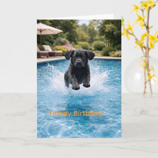 Black Labrador Puppy Pool Plunge | Cute Summer カード (黄色い花)