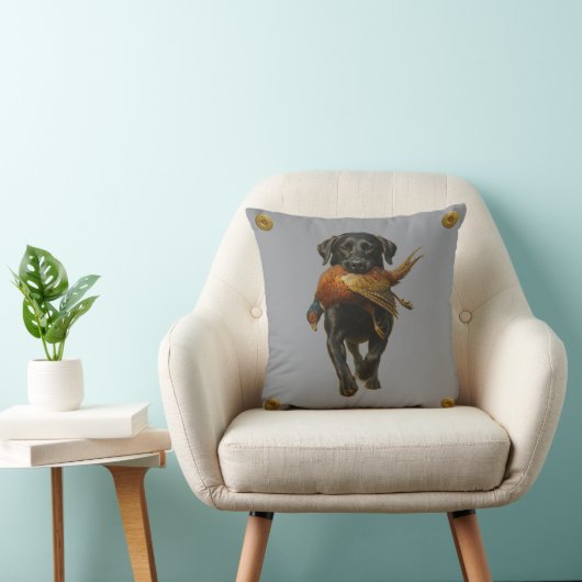 Black Labrador Retriever & Pheasant throw cushion クッション (椅子)
