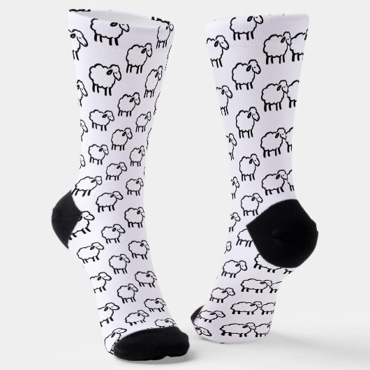 Black Line Sheep – Cozy Animal Ink Design on ソックス (傾斜あり)