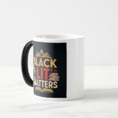 Black Lit Matters | 読んで、立ち上がり、抵抗しよう モーフィングマグカップ (正面左)