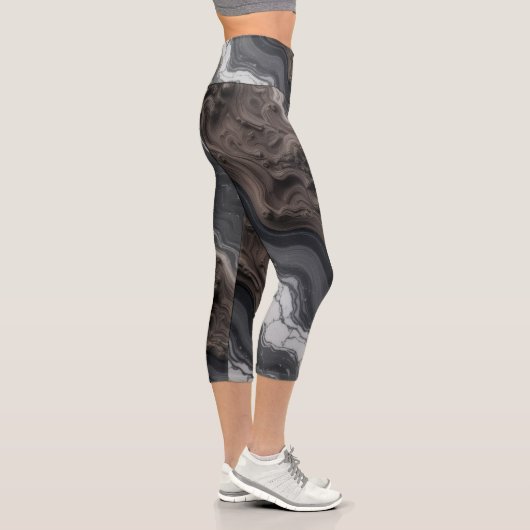 Black Marble Abstract Leggings – yoga pants カプリレギンス (右)