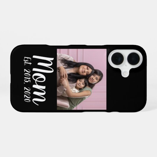 Black Mom Established Script iPhone 16ケース (裏面横)