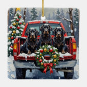 Black Newfoundland Christmas Red Truck Holiday セラミックオーナメント (裏面)
