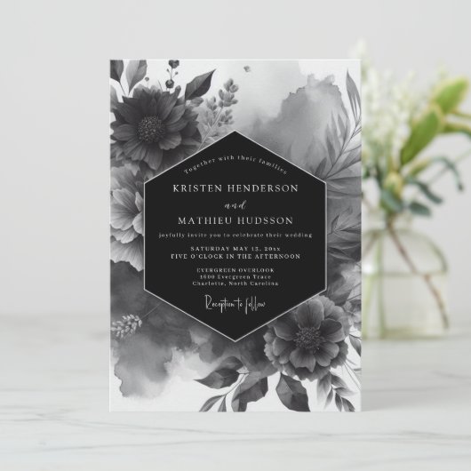 Black Opulent Bloom Wedding 招待状 (スタンド正面)