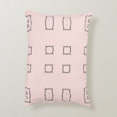Black Pink Personalized Geometric Minimal Bedding アクセントクッション (裏面(縦))