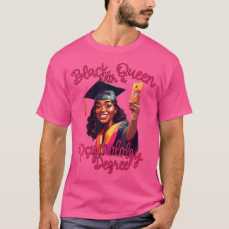 Black Queen Psychology Degree Graduation 2023 Phd  Tシャツ