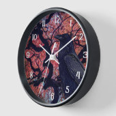 Black Raven and Gnarly Japanese Maple 壁時計 (傾斜)