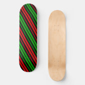 Black Red Green Stripes Pattern   スケートボード (正面)