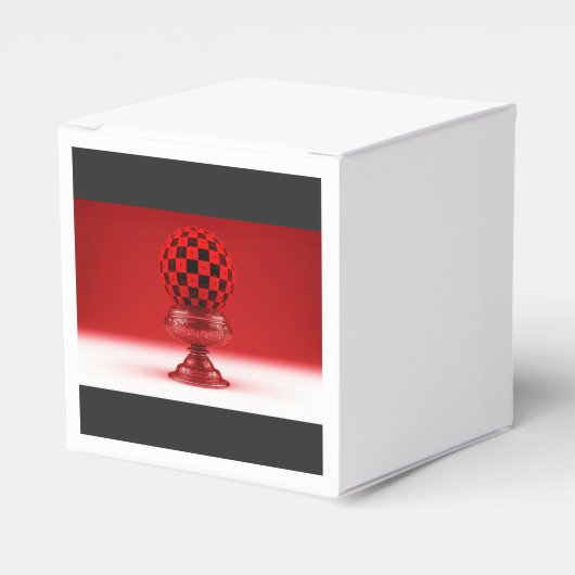 Black & Red Mandy Ball On Metallic Rose Base フェイバーボックス (正面サイド)