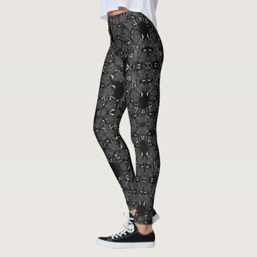 Black Roses Leggings レギンス (左)