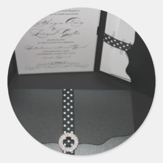 black-scalloped-folder-front.inside.jpg ラウンドシール