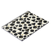 Black Shapes and Gold Confetti Pattern ノートブック (左側)