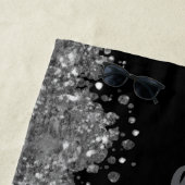 Black Silver Glitter Grey Modern Monogram ビーチタオル (インサイチュ)