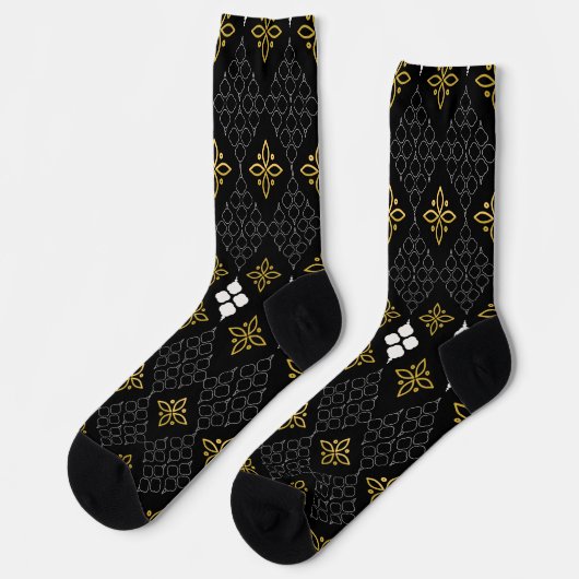 Black socks featuring a gold and white pattern  ソックス (左)