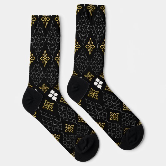 Black socks featuring a gold and white pattern  ソックス (右)