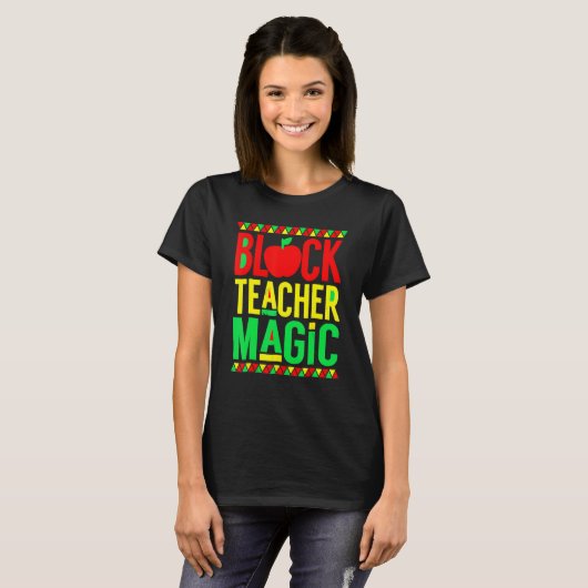 Black Teacher Magic Black History Month Afro Afric Tシャツ (正面フル)
