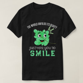 Black "The World Unfolds Its Beauty" Green Smiling Tシャツ