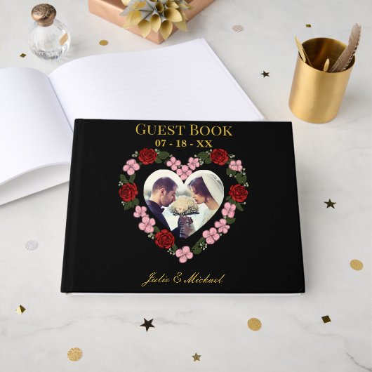 Black wedding guest book with floral hearts ゲストブック (正面見開き)