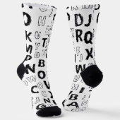Black & White Alphabet Pattern Crew Socks ソックス (傾斜あり)