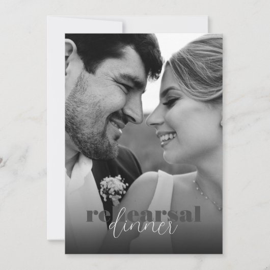 Black & White Bold Retro Script Rehearsal Dinner 招待状 (正面)