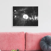 Black & White Dandelion in the Woods 11x14 キャンバスプリント (インサイチュ (リビング))