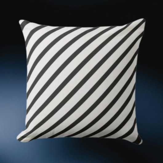 Black & White Diagonal Stripes Throw Pillow – Bold クッション