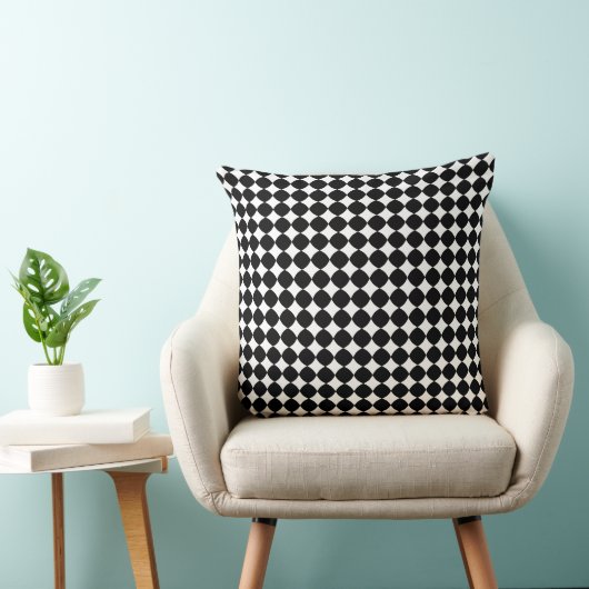 Black & White Diamond Checker Pattern Throw Pillow クッション (椅子)
