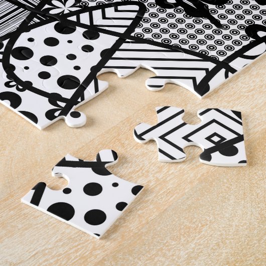 Black & White Doodle Pattern Patchwork 04 ジグソーパズル (側面)