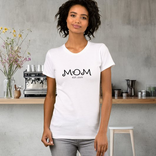 Black White Established Mom  Tシャツ