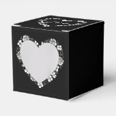 Black & White Floral Heart Wedding Favor Box フェイバーボックス (正面サイド)