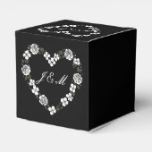 Black & White Floral Heart Wedding Favor Box フェイバーボックス (裏面サイド)
