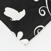 Black White Floral Swirl Butterfly Pattern フリースブランケット (角)
