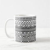 Black & White Geometric Border Sampler Pattern コーヒーマグカップ (左)