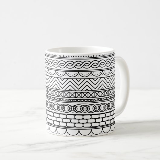 Black & White Geometric Border Sampler Pattern コーヒーマグカップ (正面右)