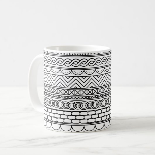 Black & White Geometric Border Sampler Pattern コーヒーマグカップ (正面左)