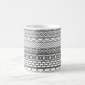 Black & White Geometric Border Sampler Pattern コーヒーマグカップ (中央)