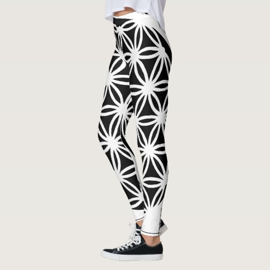 Black & White Geometry Leggings レギンス (左)