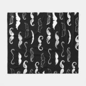 Black & White Moustache Seamless Repeat Background フリースブランケット (正面(横))